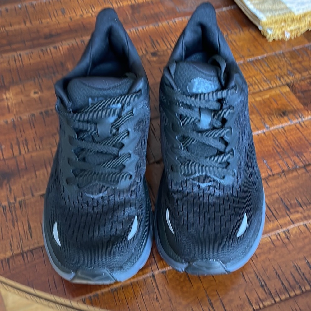 Hoka Sneakers! Clifton 8!